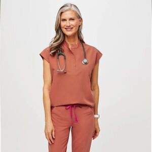 Figs terracotta Rafaela oversized scrub top
